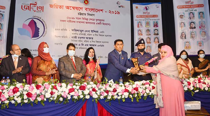 ‘প্রধানমন্ত্রী নারীর দক্ষতা ও সক্ষমতা বৃদ্ধির জন্য কাজ করছে’