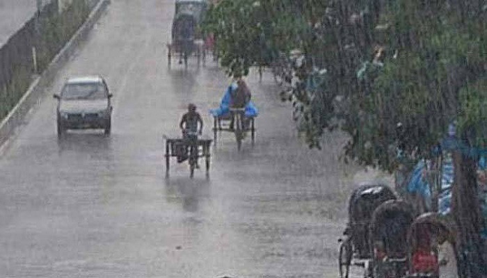 ঘূর্ণিঝড় সিত্রাংয়ের প্রভাবে ঢাকায় বৃষ্টি থাকবে যতদিন