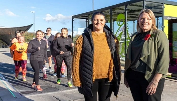 হাঁটলেই বিদ্যুৎ তৈরি হয় যে দেশে