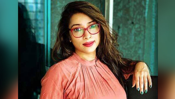 ১৭ বছরে এমবিবিএস পাস করেন ডা. সাবরিনা!