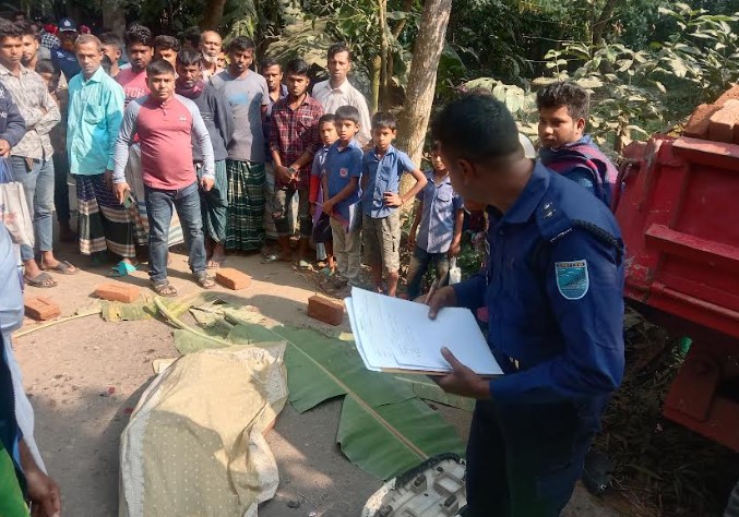 নরসিংদীতে মোটরসাইকেল দূর্ঘটনায় মাদ্রাসা শিক্ষার্থী নিহত 