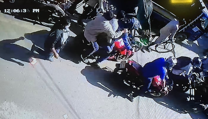 জঙ্গি ছিনতাই: ৮ আসামি কারাগারে