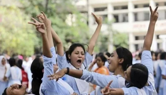 ঢাকা বোর্ডে ফেল থেকে এসএসসির ১০৯ শিক্ষার্থী পাস