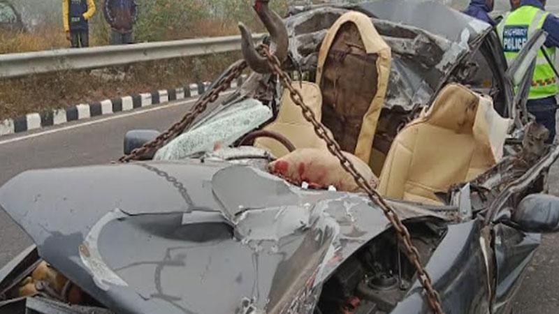 ফরিদপুরের ট্রাকের ধাক্কায় বাচ্চাসহ ৩ যাত্রী নিহত