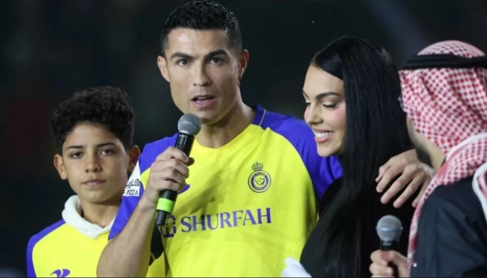 রোনালদো সৌদিবাসীর মন জয় করলেন আরবি বলে 