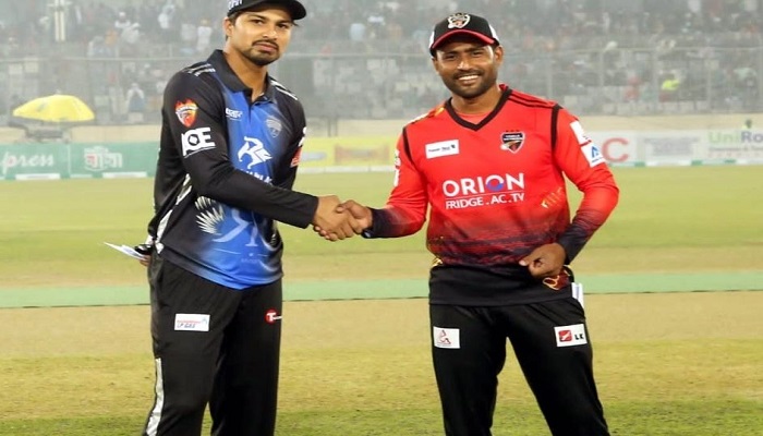 টস জিতে বোলিংয়ে কুমিল্লা ভিক্টোরিয়ান্স