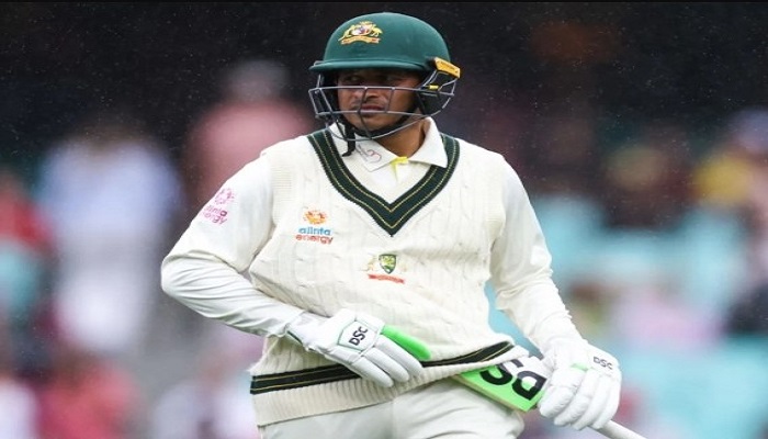 ইনিংস ঘোষণা করায়, খাজা ডাবল সেঞ্চুরি থেকে বঞ্চিত