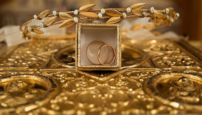 সোনার ভরি ৯০ হাজার টাকা ছাড়াল