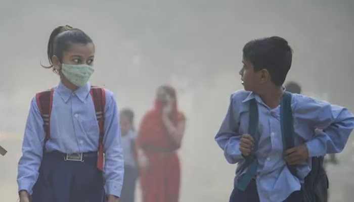 শীতের প্রকোপে দিল্লির সব স্কুল বন্ধ ঘোষণা