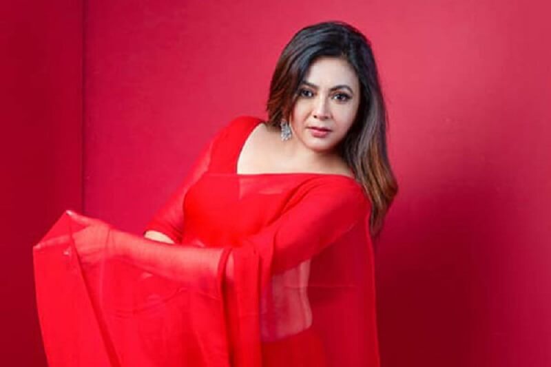 উষ্ণতা ছড়াতে ঢাকা আসছেন শ্রীলেখা মিত্র