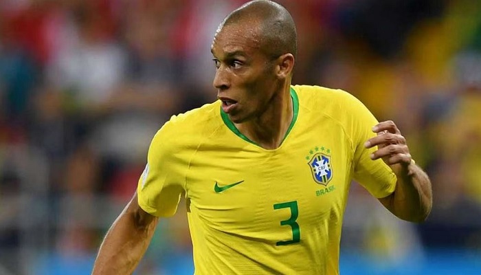 ব্রাজিলিয়ান ডিফেন্ডার মিরান্দা ফুটবলকে বিদায় জানালেন