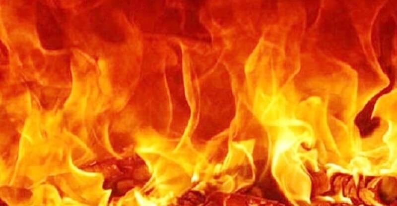 মধ্যরাতে ঘরে আগুন, একই পরিবারের ৫ জন নিহত