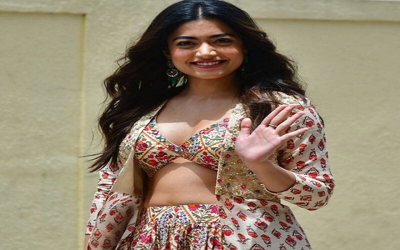 ‘পুষ্পা টু’ থেকে বাদ রাশমিকা, মুখ খুলেছেন অভিনেত্রী   