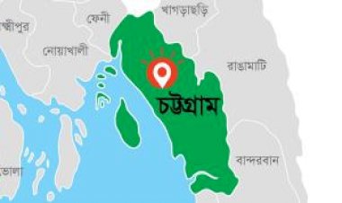 রাউজানে ছেলেধরা সন্দেহে নারীকে পুলিশে দিল জনতা