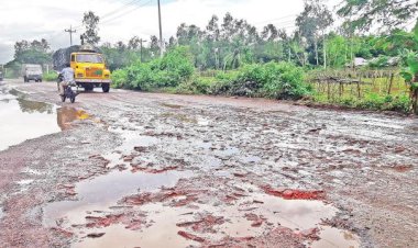 ঈদযাত্রায় ভুলতায় ভোগান্তির বড় ভয়
