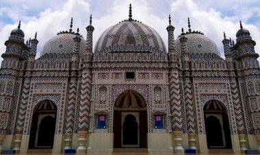 ‘বজরা শাহী মসজিদ’এর বয়স ৩০০ বছর