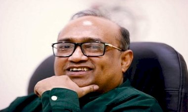 বেহায়া লোভী অপরাধ মনই অপরাধীর পক্ষে বলে